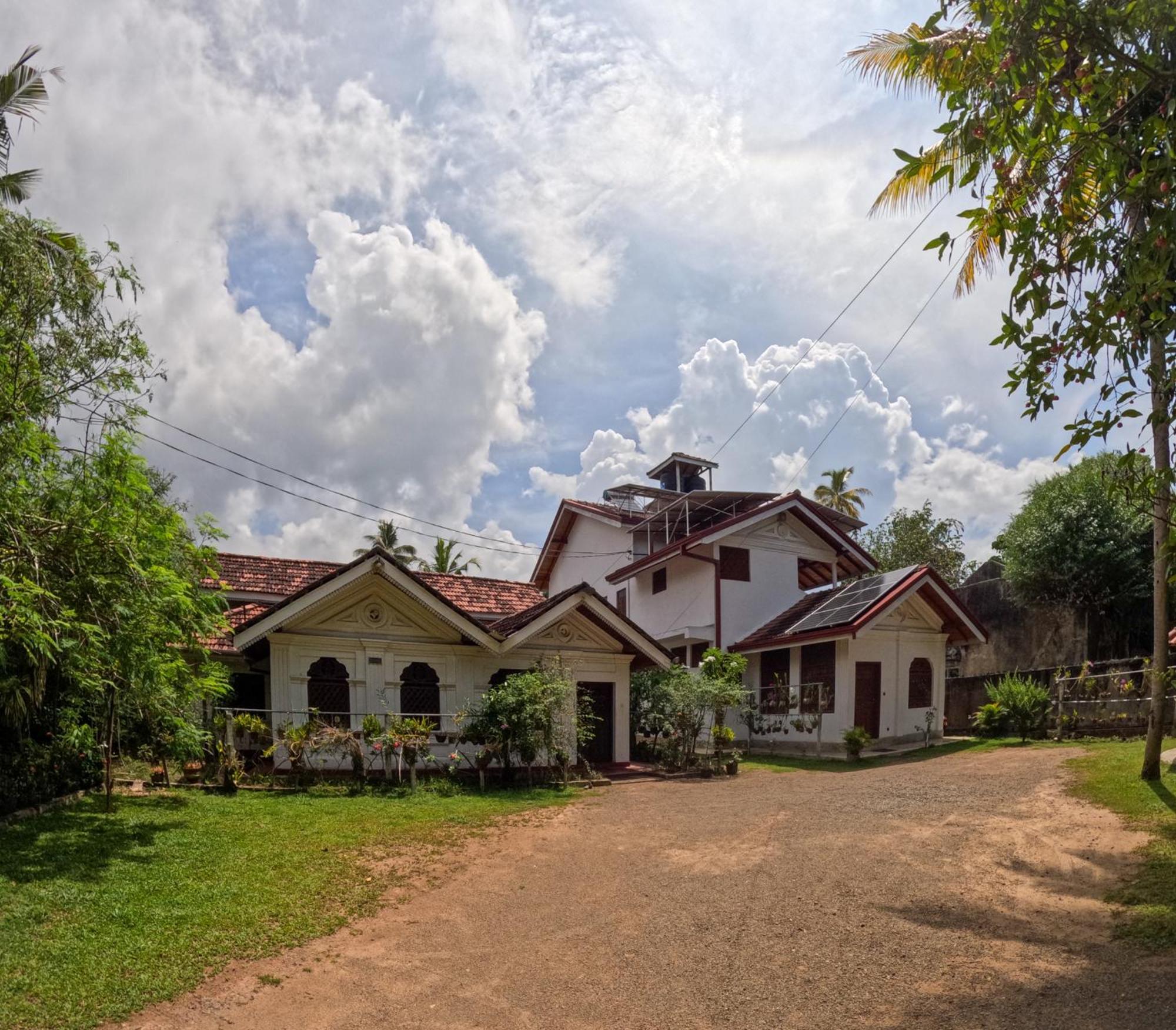 Surfbayvilla Dikwella Sur Exterior foto