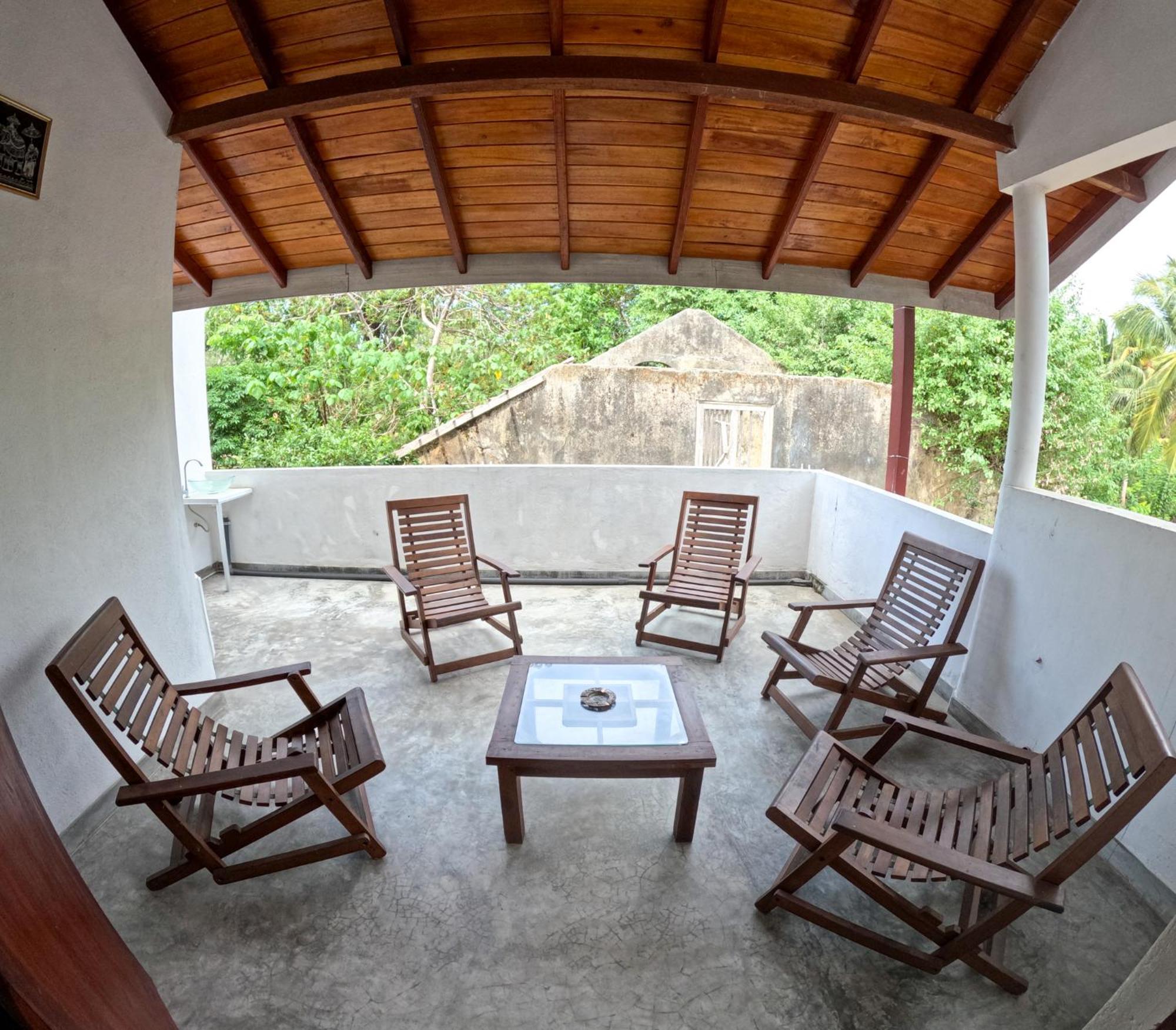 Surfbayvilla Dikwella Sur Exterior foto